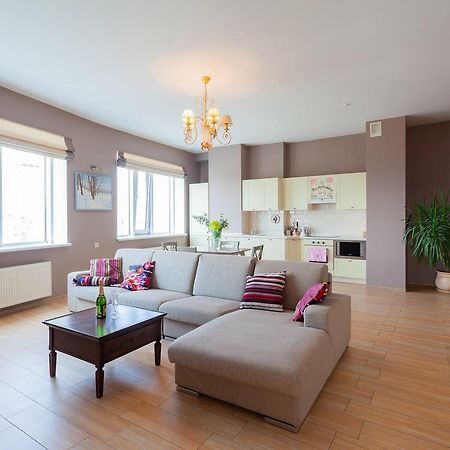Stylish Views Apartments In The Parasol. Parus .Obolonskaya Embankment キエフ エクステリア 写真