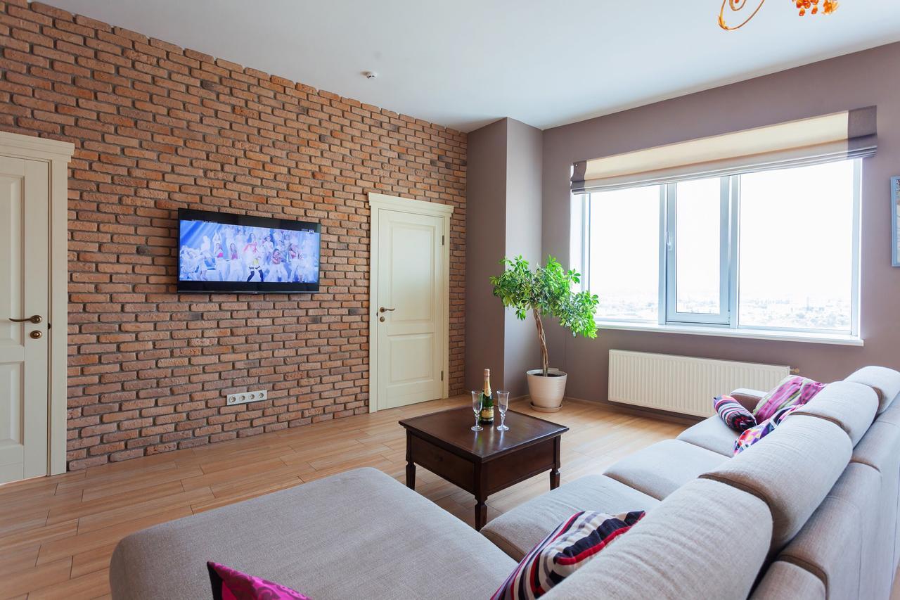 Stylish Views Apartments In The Parasol. Parus .Obolonskaya Embankment キエフ エクステリア 写真