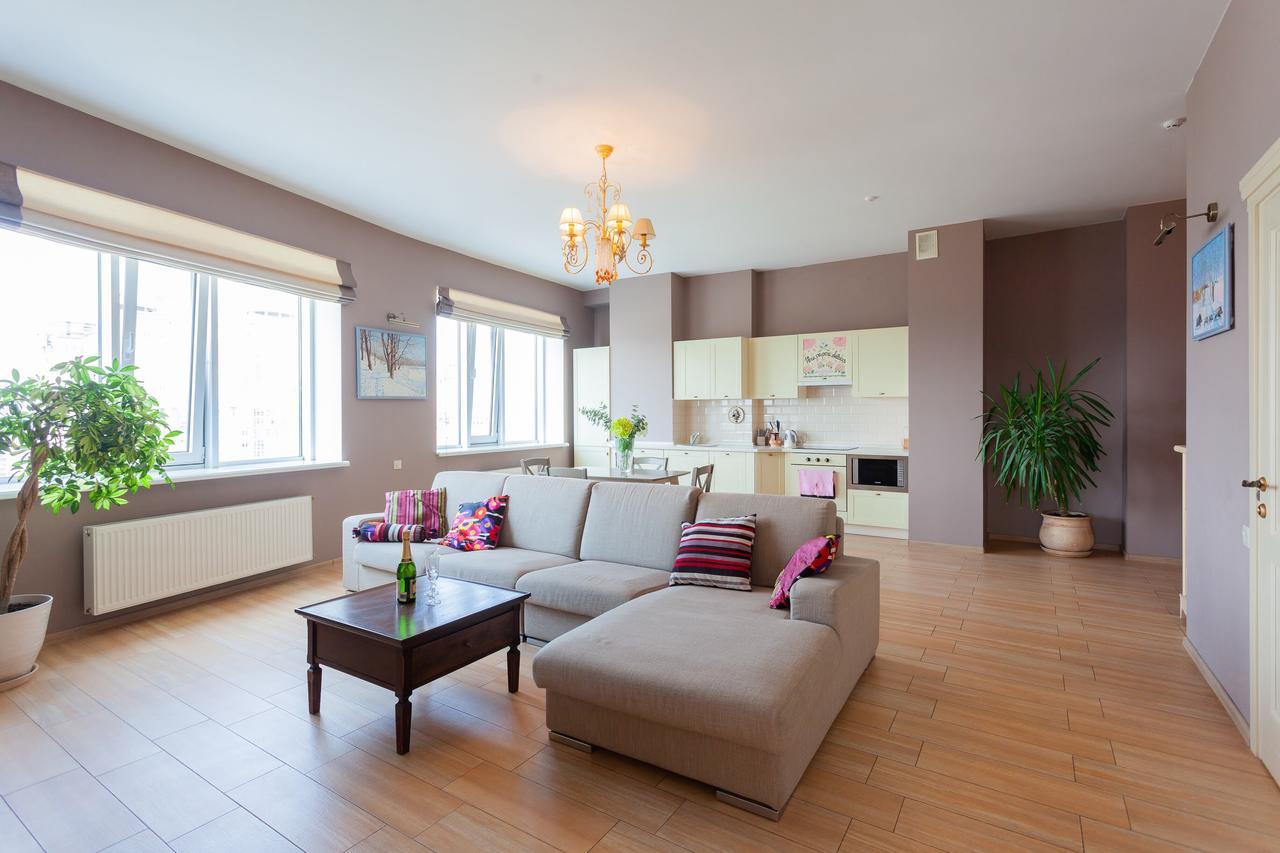 Stylish Views Apartments In The Parasol. Parus .Obolonskaya Embankment キエフ エクステリア 写真